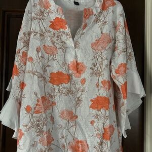 PRETTY - SPRING/SUMMER FLOWY TOP - PEACH / CORAL FLORAL PRINT - SIZE 1X / 2X!